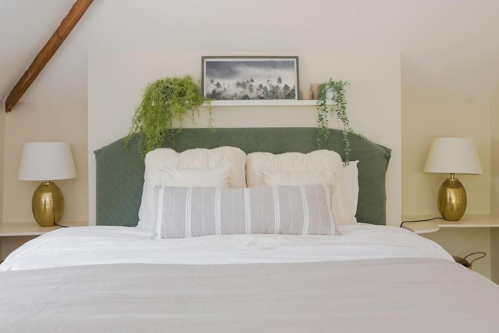 Adorable 2 Bedroom Guest House Hawkhurst Buitenkant foto